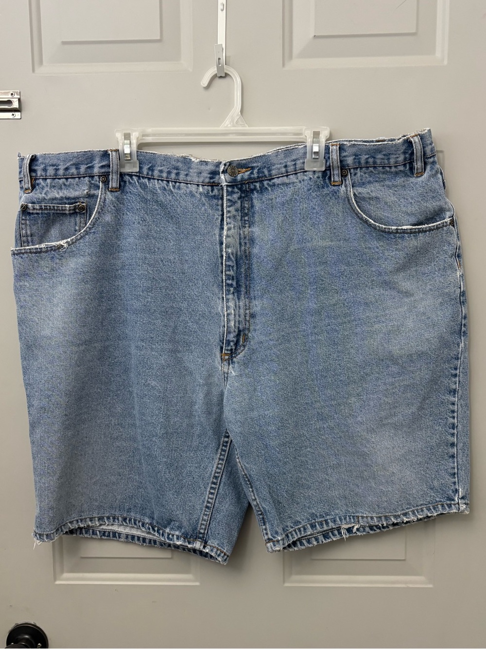 Vintage 90’s Men's Light Blue Denim Jean Shorts - Classic Five-Pocket